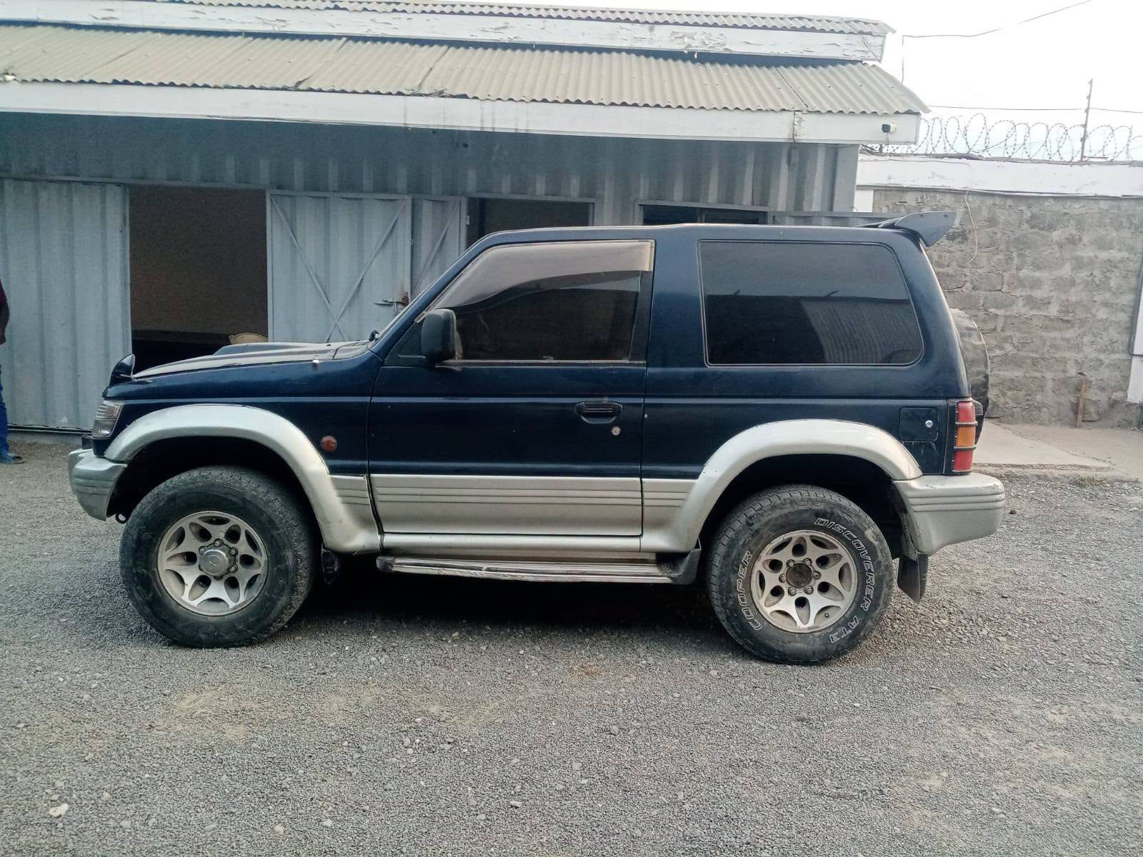 2003 Pajero 3 door thumbnail 5