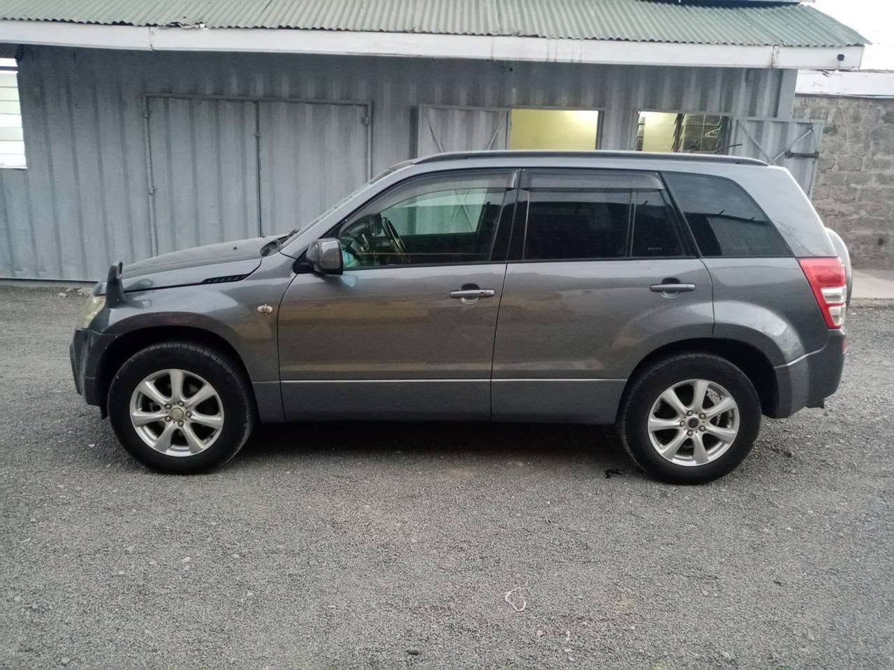 2006 Suzuki Escudo thumbnail 3