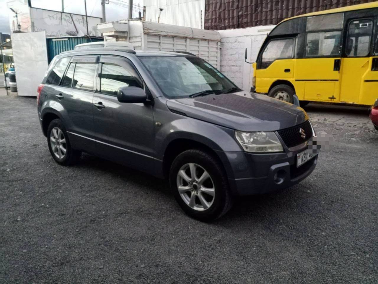 2006 Suzuki Escudo thumbnail 2
