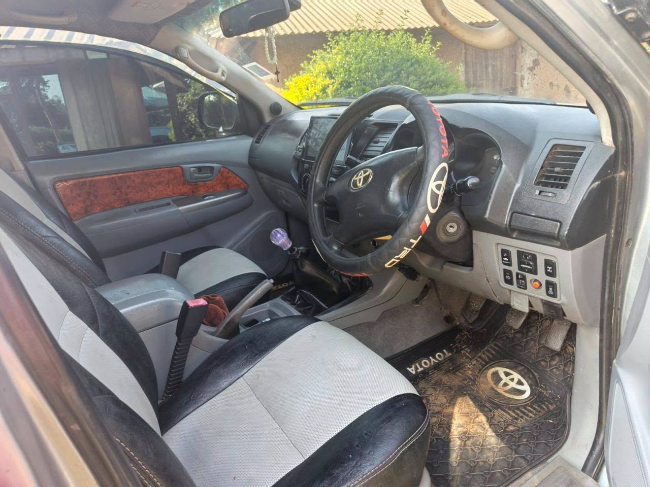 2006 Toyota Hilux thumbnail 4