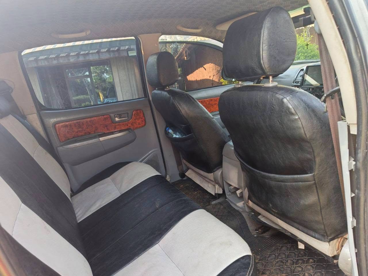 2006 Toyota Hilux thumbnail 3