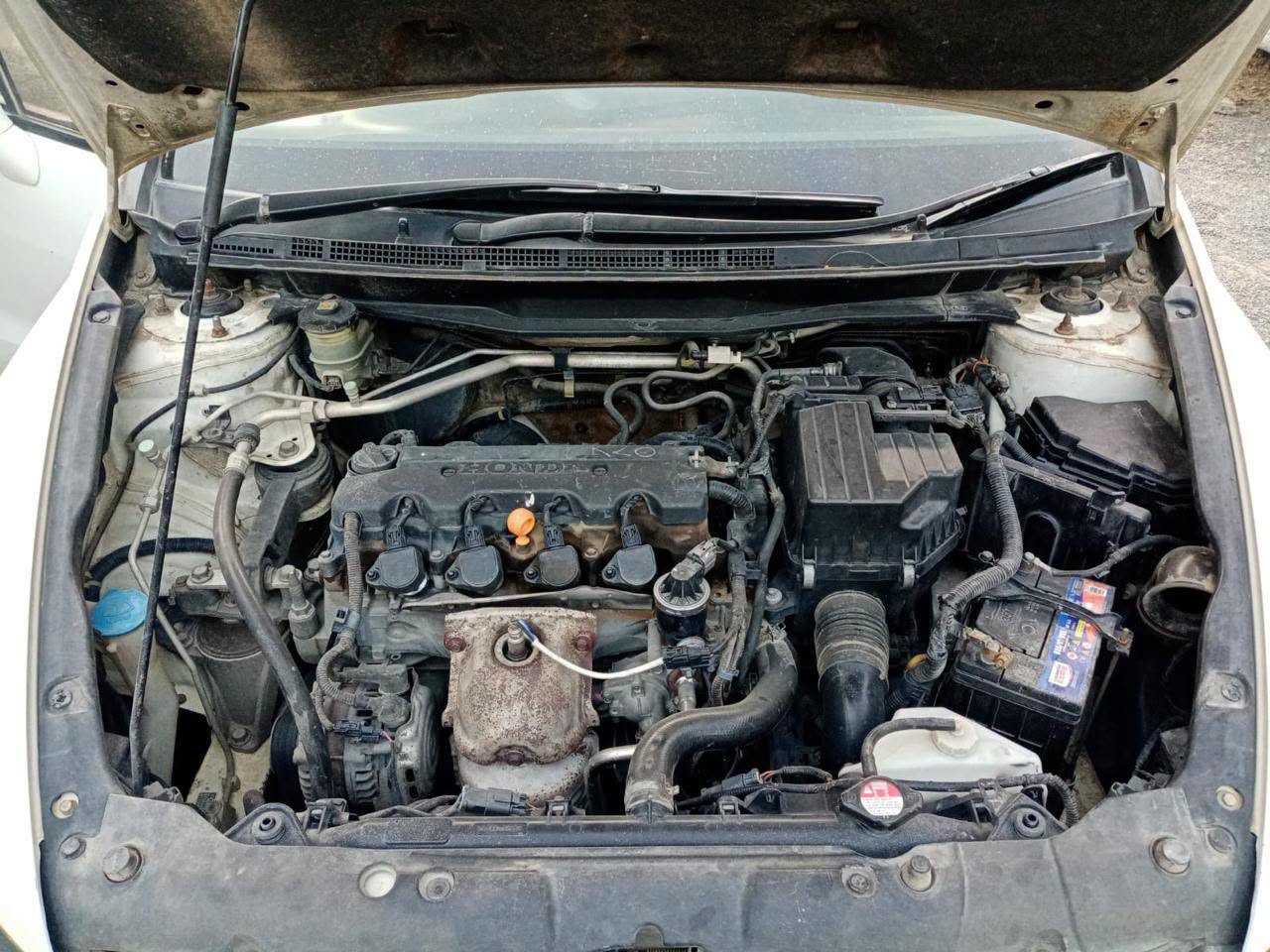 2009 Honda Stream thumbnail 2
