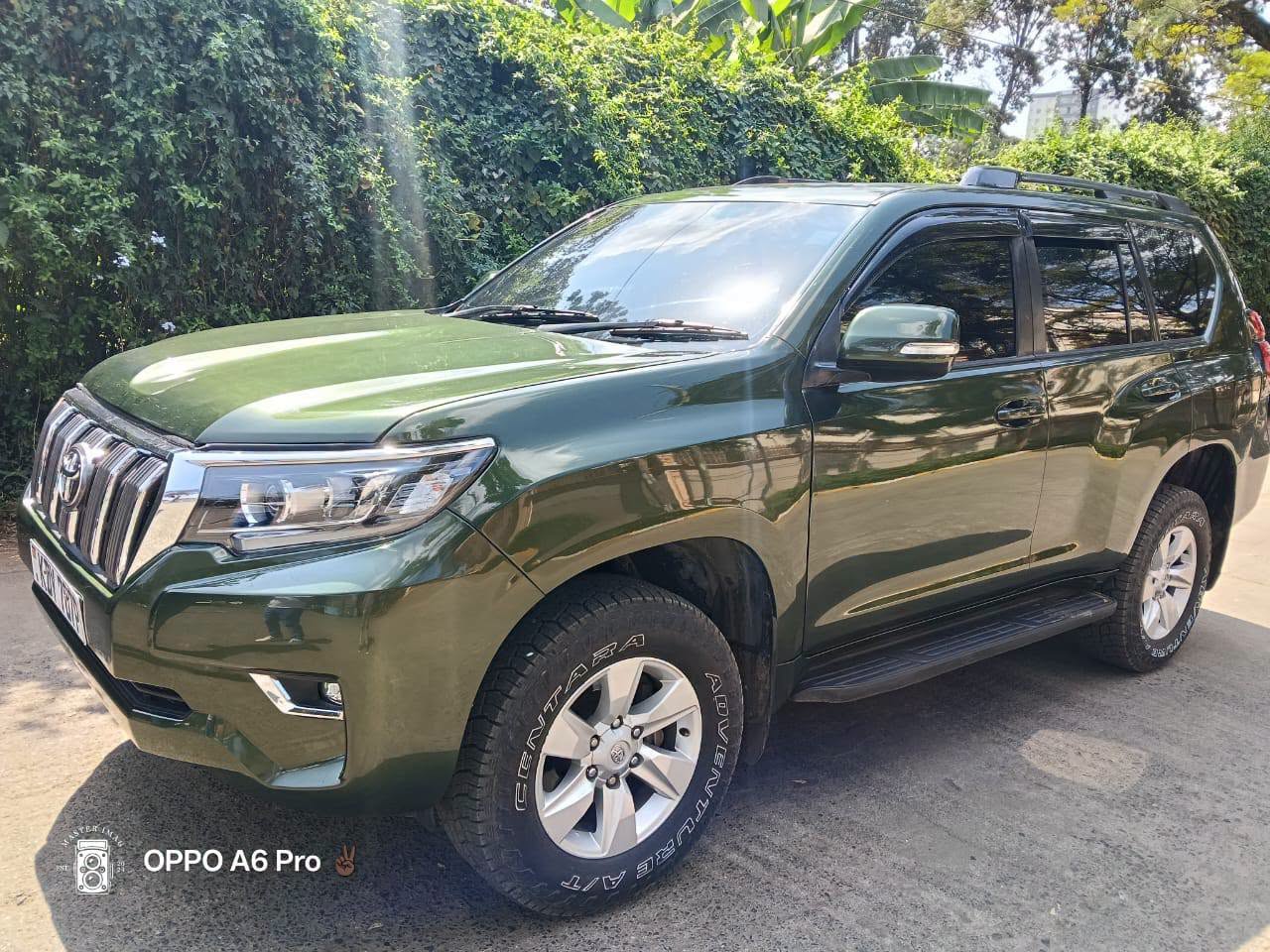 2012 Toyota Land Cruiser Prado thumbnail 6
