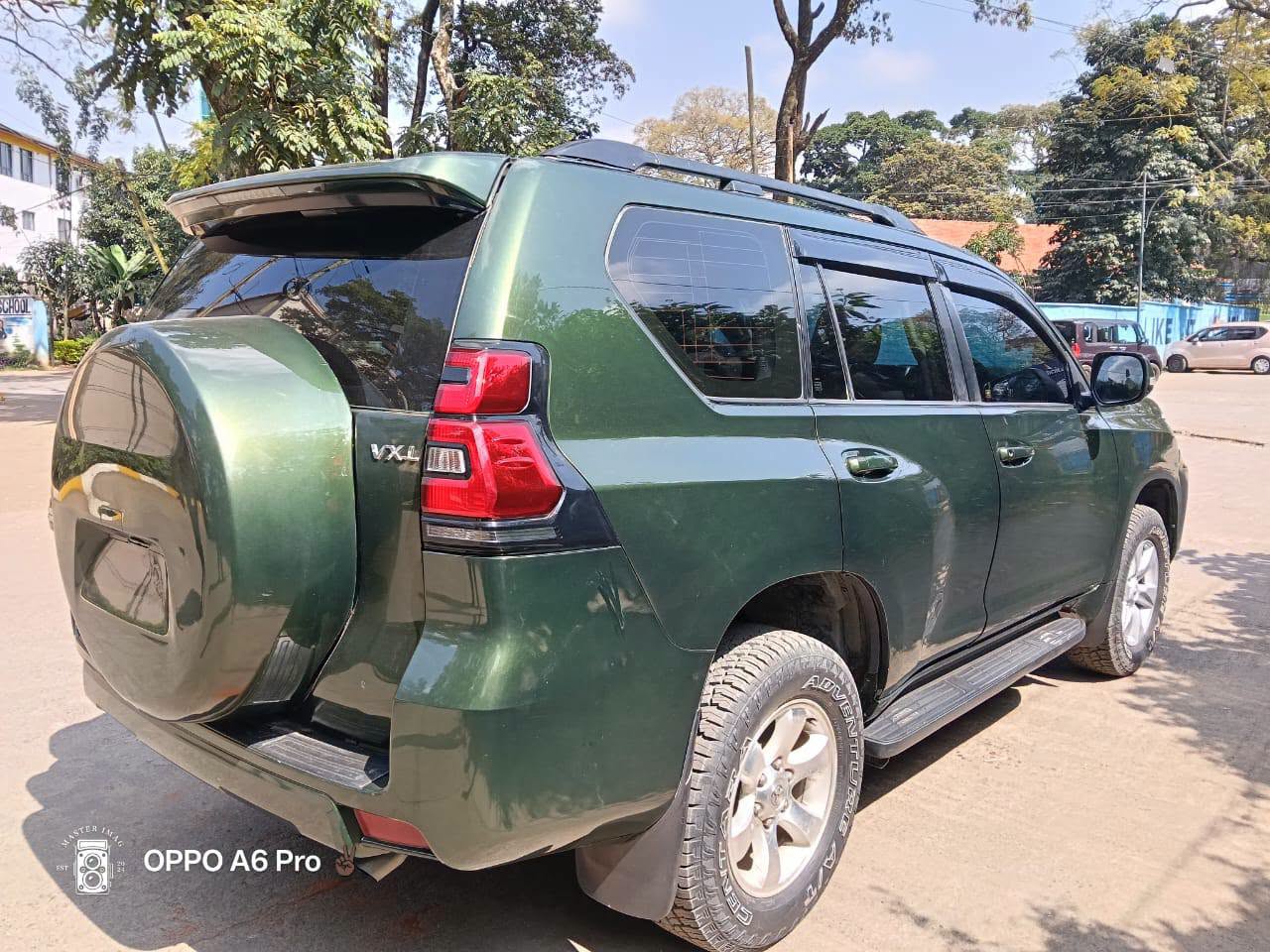 2012 Toyota Land Cruiser Prado thumbnail 5