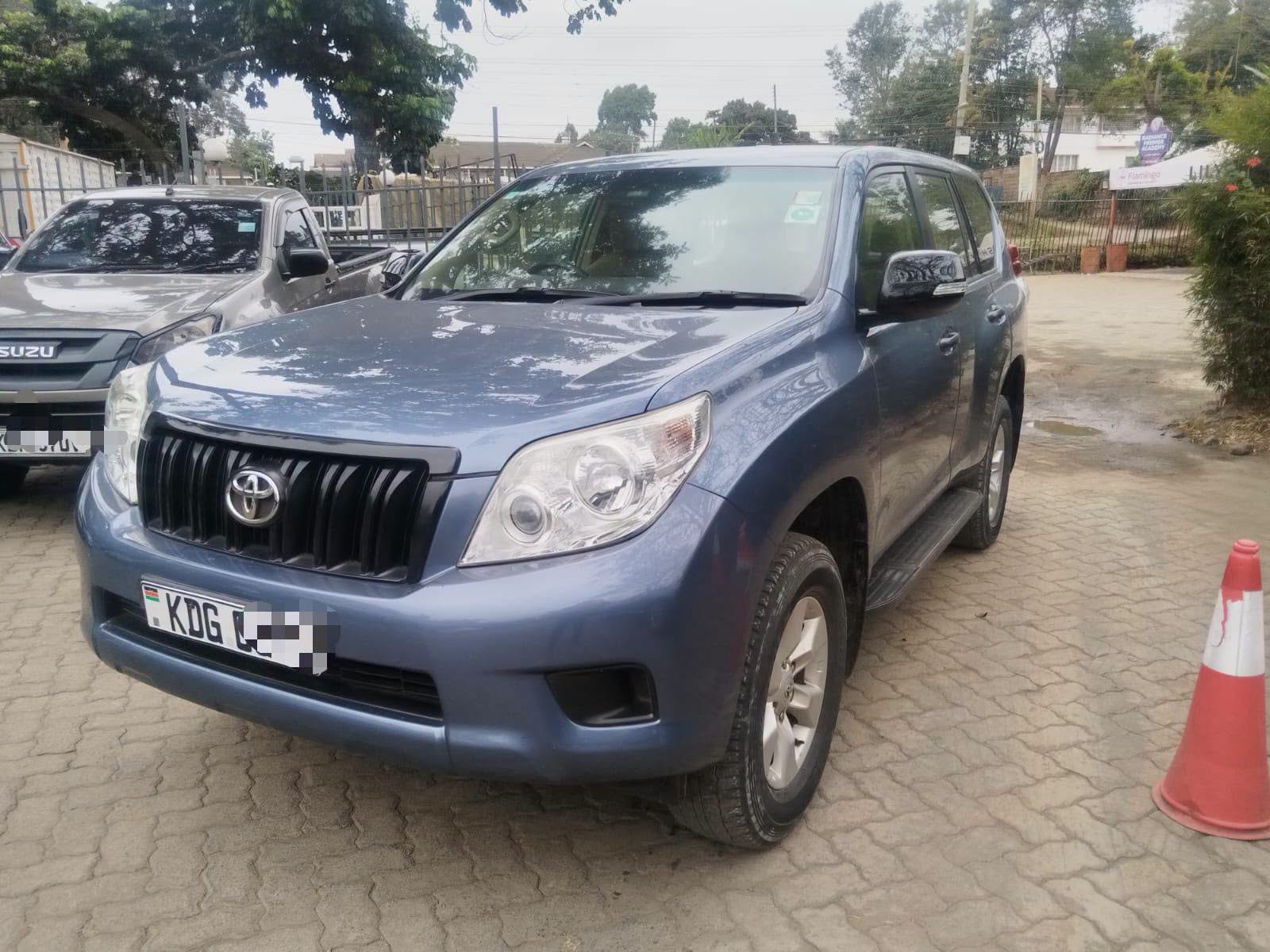 2012 Toyota Prado thumbnail 8