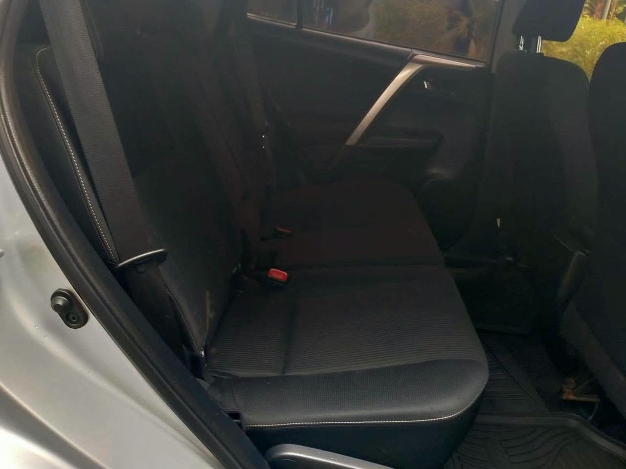 2013 Toyota RAV4 thumbnail 4