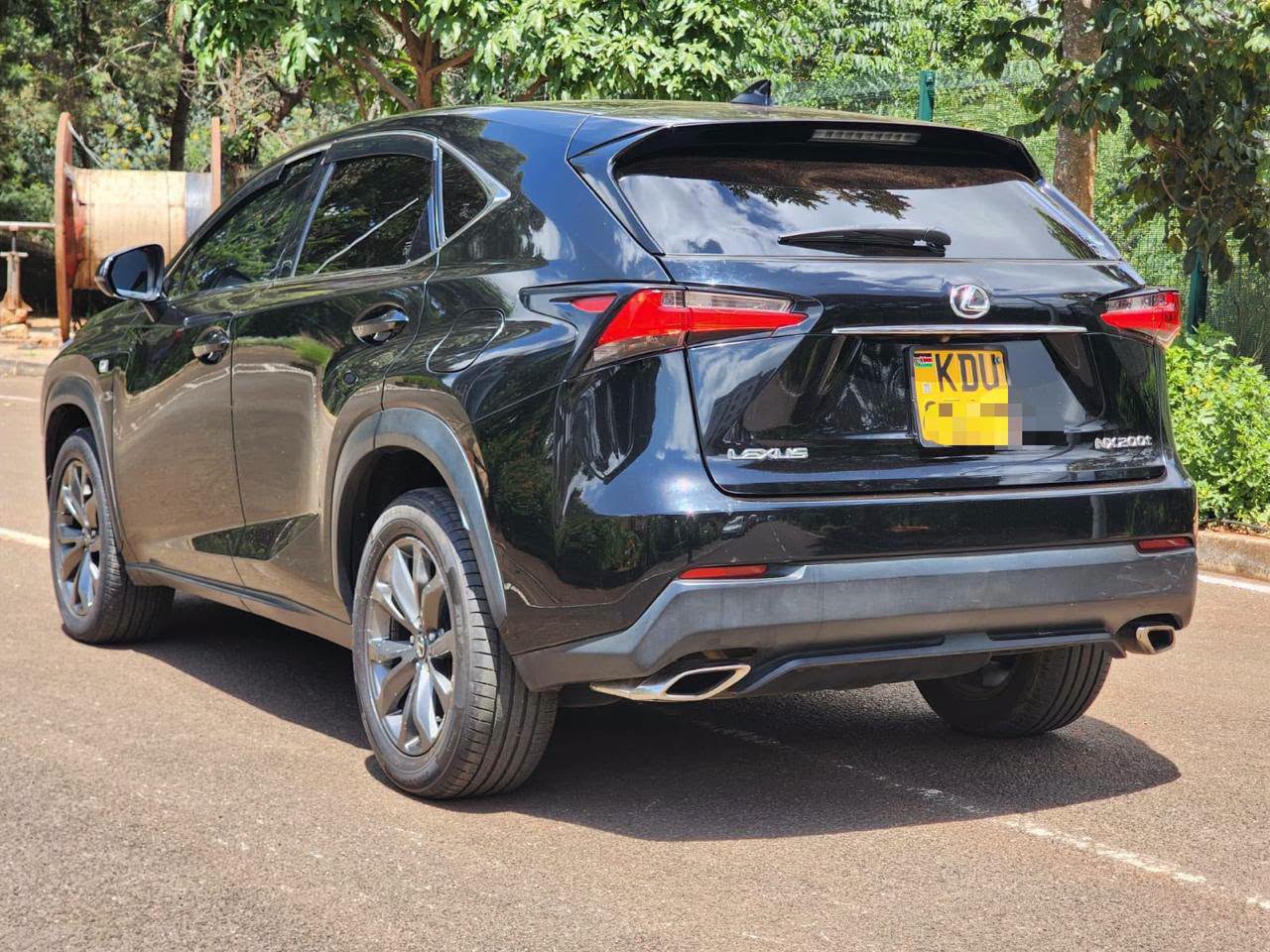 2014 Lexus NX200T thumbnail 5