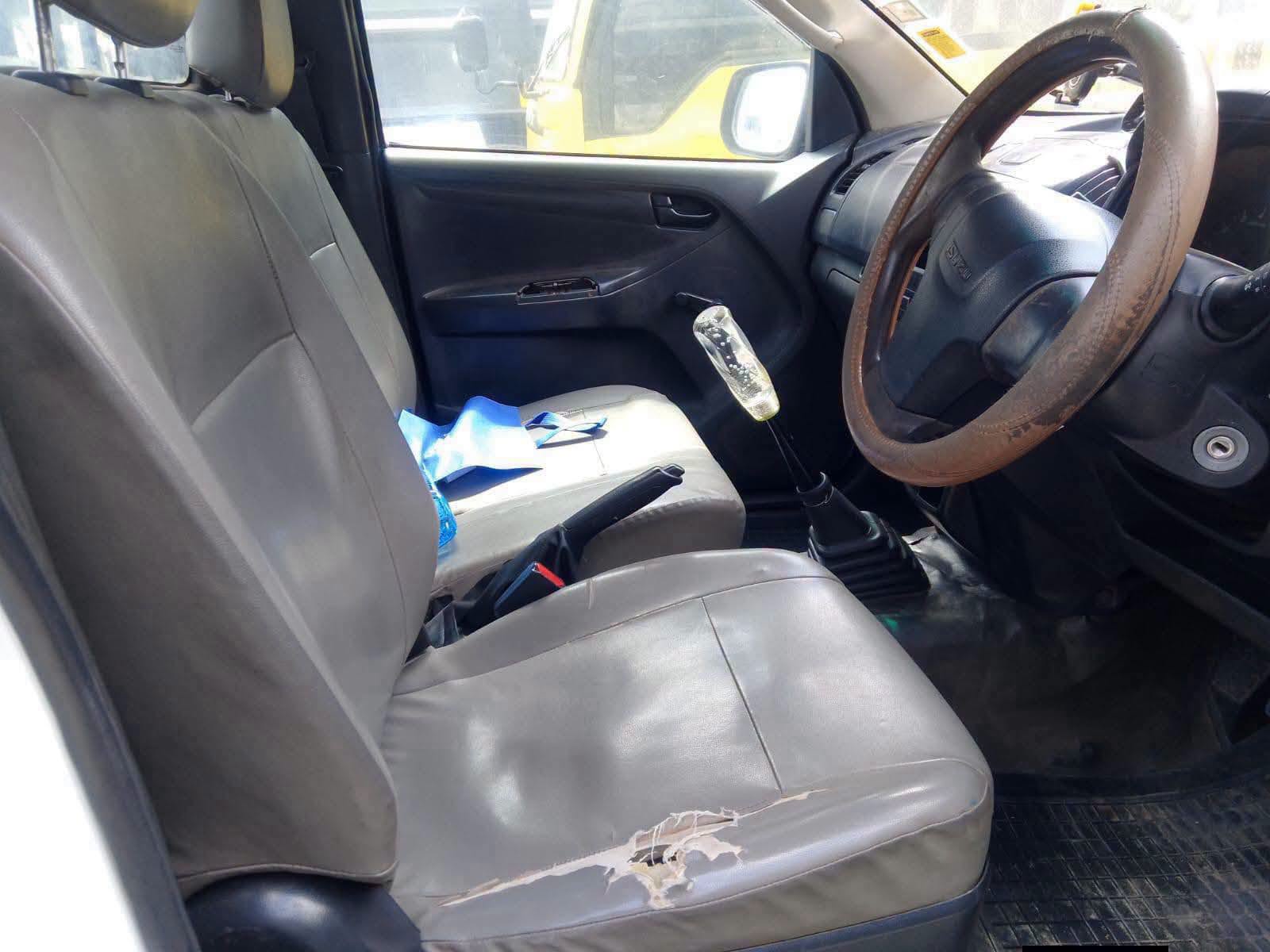 2015 Isuzu D-Max thumbnail 3