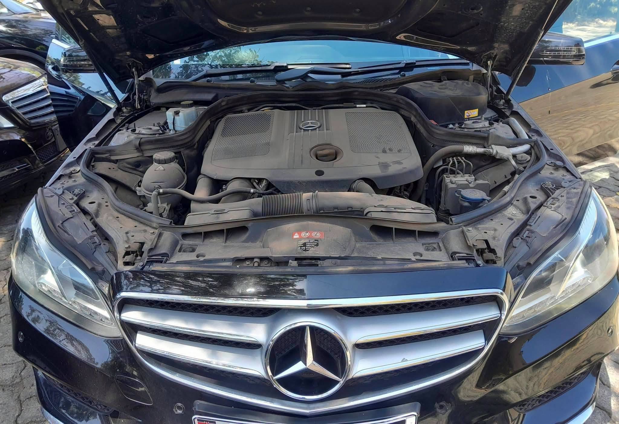 2015 Mercedes-Benz E250 thumbnail 4