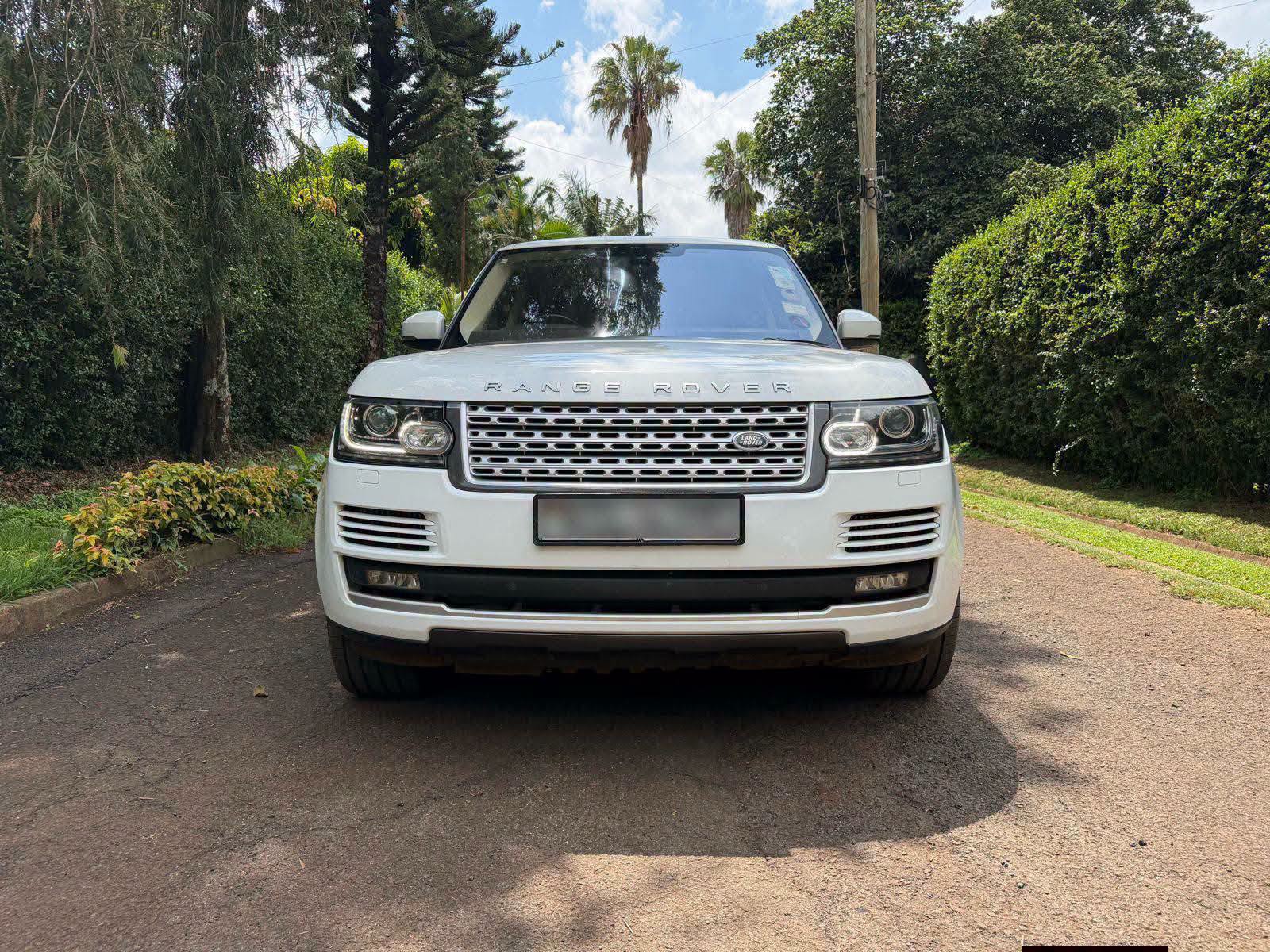 2015 Range Rover Vouge thumbnail 6