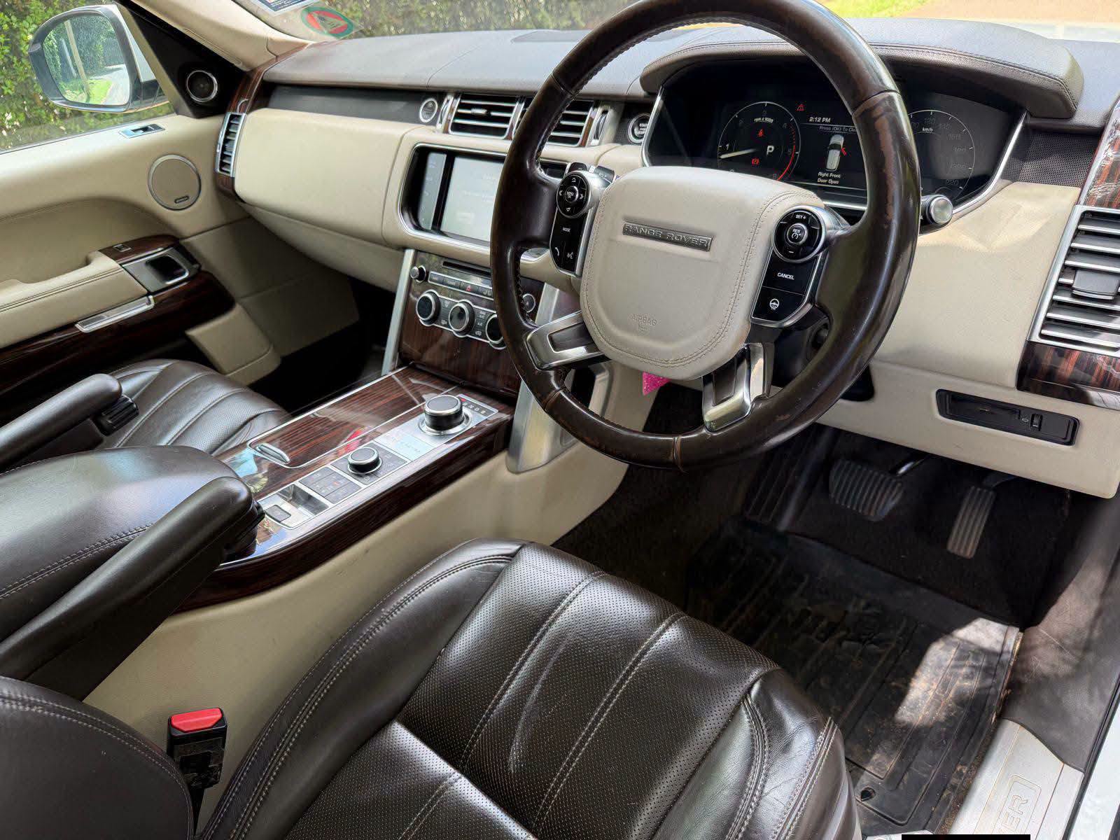 2015 Range Rover Vouge thumbnail 4