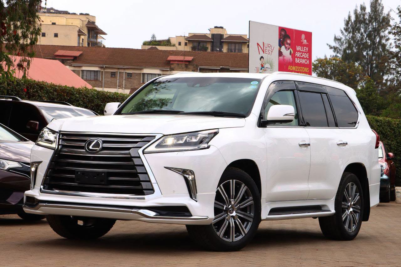 2016 Lexus LX570