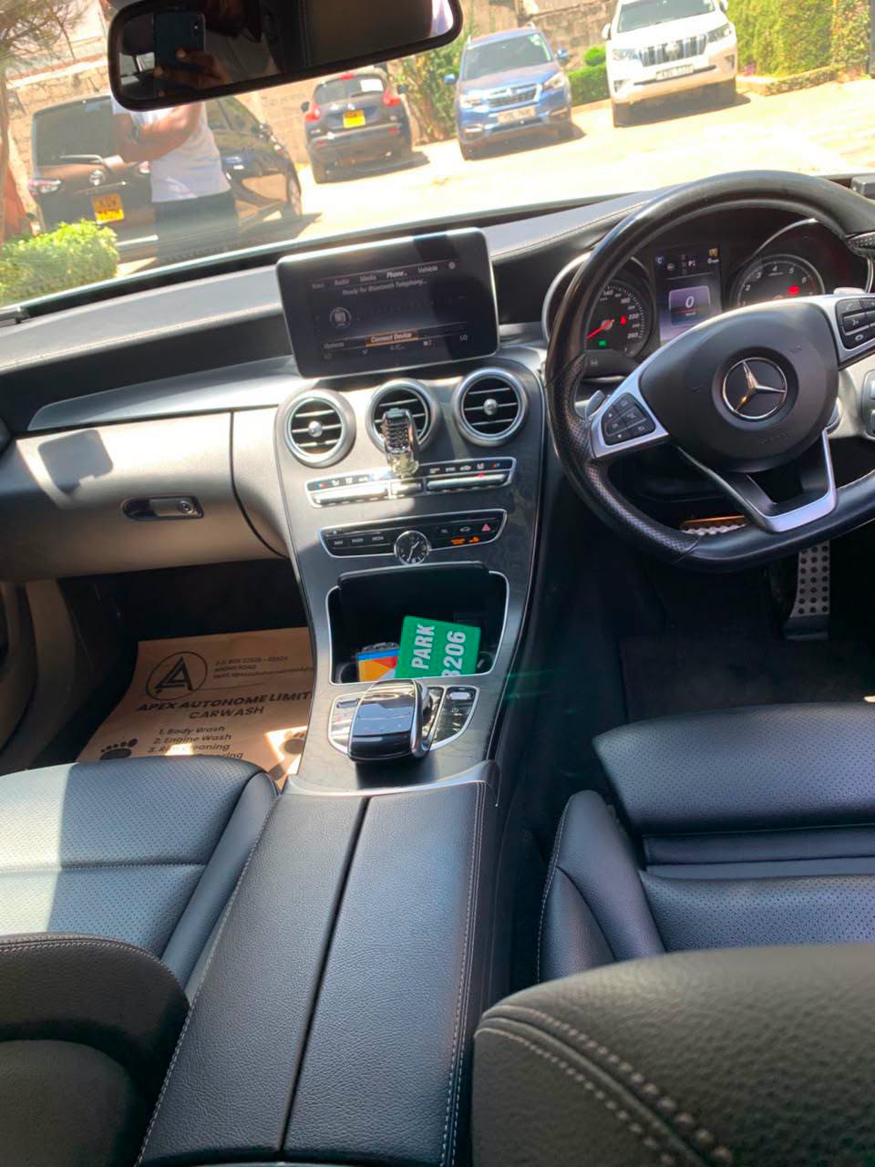 2016 Mercedes-Benz C200 thumbnail 3
