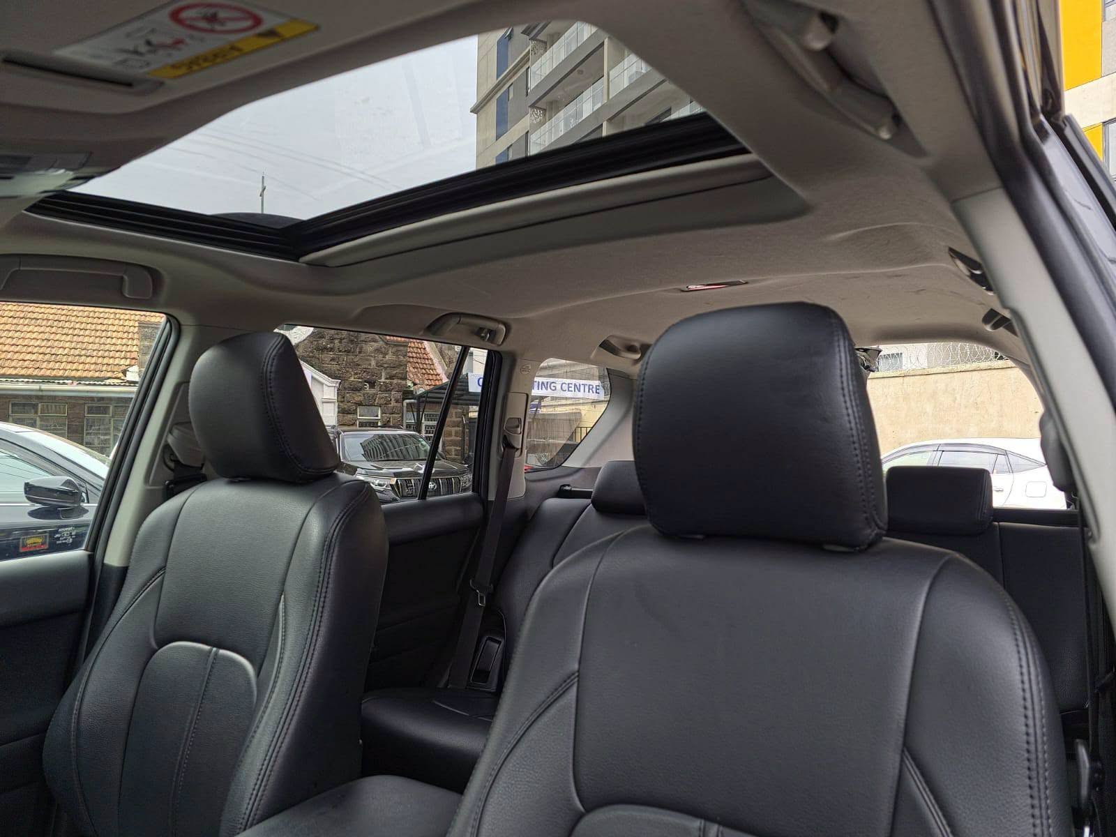 2019 Toyota Land Cruiser Prado thumbnail 2