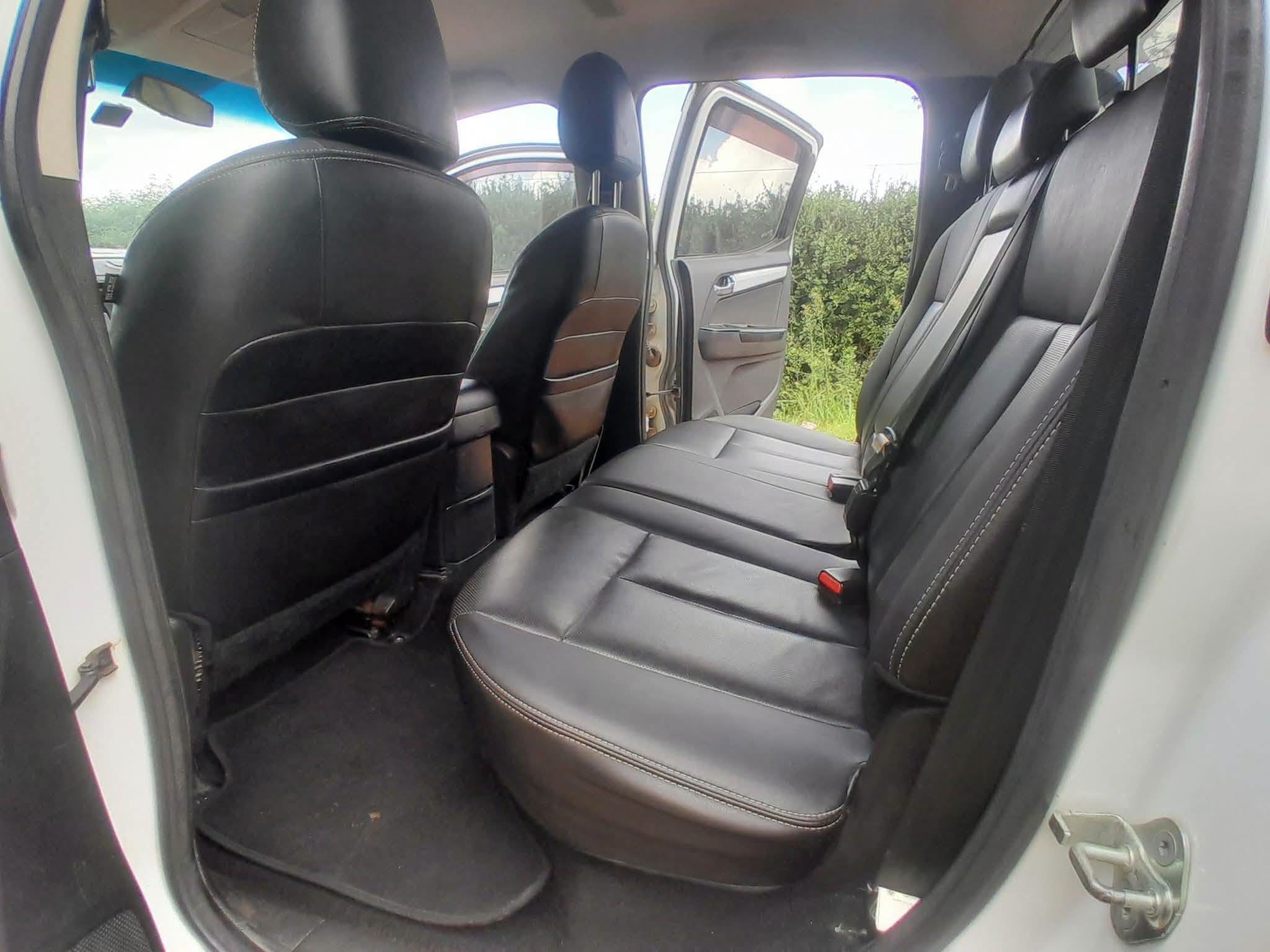 2020 Isuzu D-Max thumbnail 2