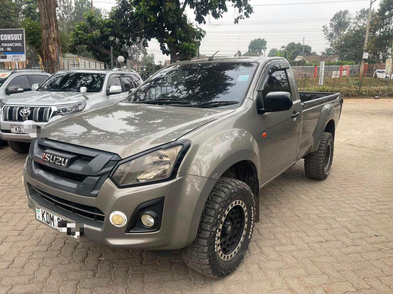 2022 Isuzu D-Max thumbnail 8