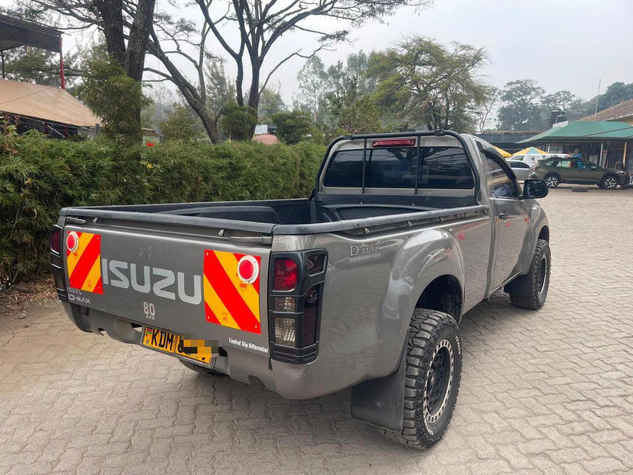 2022 Isuzu D-Max thumbnail 4