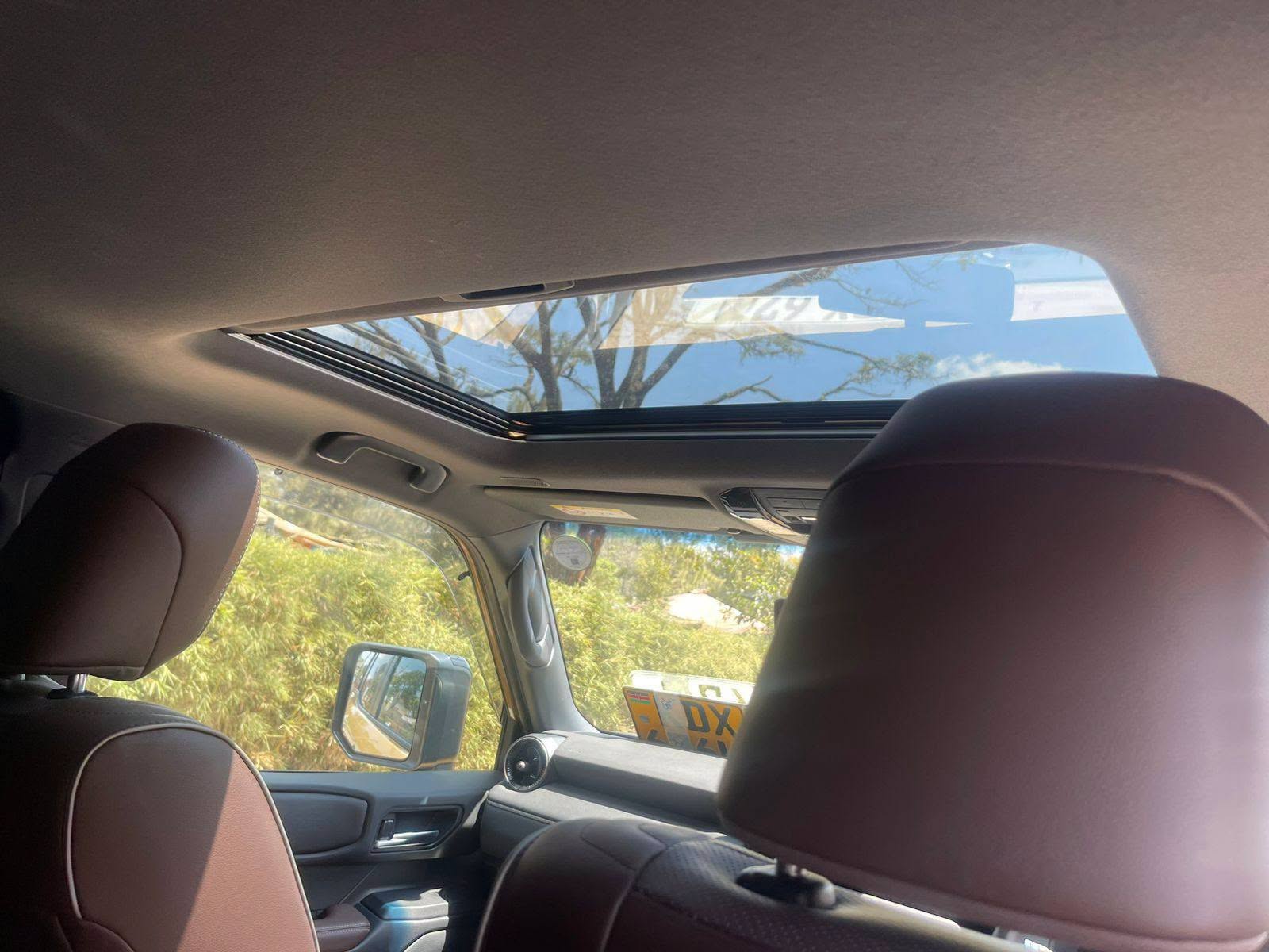 2024 Toyota Prado thumbnail 3